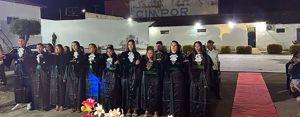 Formandos de beca no juramento